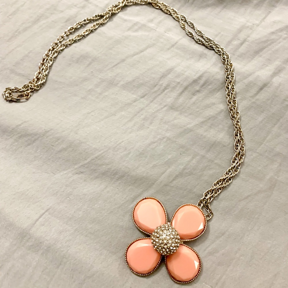 LOFT Flower Necklace
